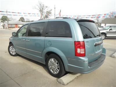 2008 Chrysler Town & Country Limited   - Photo 4 - Horton, KS 66439