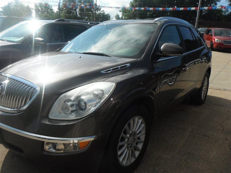 2010 Buick Enclave CXL - Photo 1 - Horton, KS 66439