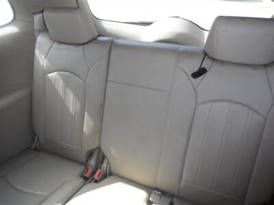 2010 Buick Enclave CXL   - Photo 5 - Horton, KS 66439