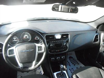 2011 Chrysler 200 Touring   - Photo 6 - Horton, KS 66439