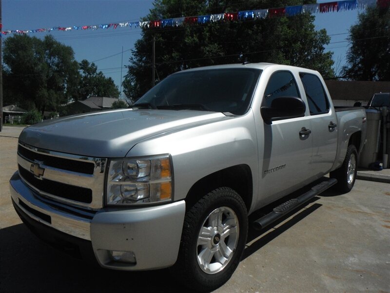 2011 Chevrolet Silverado 1500 LT  