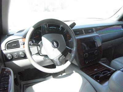 2008 Chevrolet Suburban LTZ   - Photo 7 - Horton, KS 66439