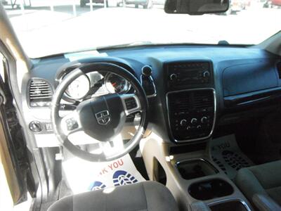 2016 Dodge Grand Caravan SXT Plus   - Photo 7 - Horton, KS 66439