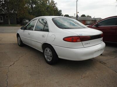 2002 Ford Escort SE   - Photo 4 - Horton, KS 66439