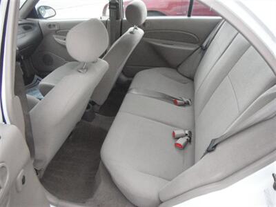 2002 Ford Escort SE   - Photo 5 - Horton, KS 66439