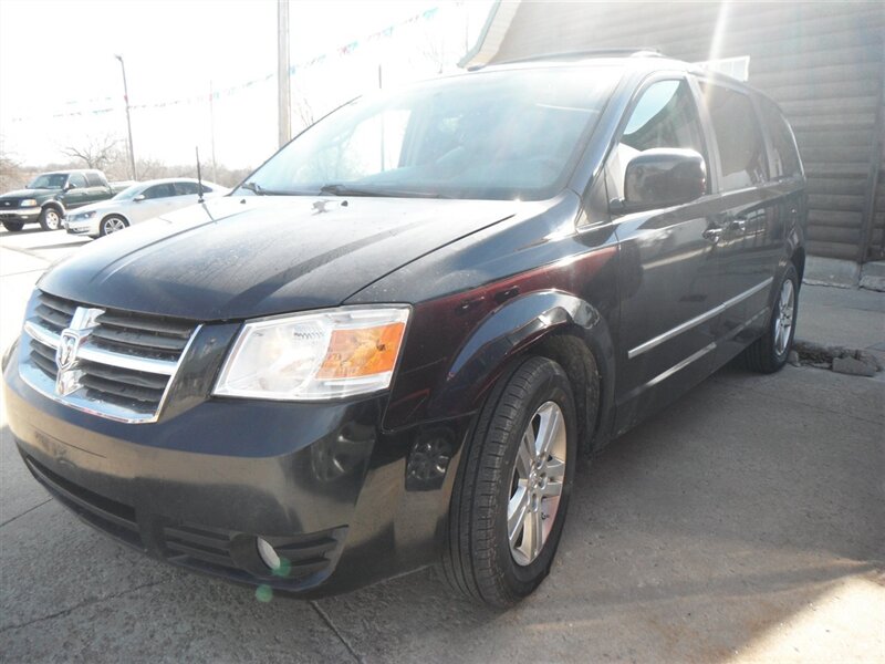 2010 Dodge Grand Caravan SXT   - Photo 1 - Horton, KS 66439