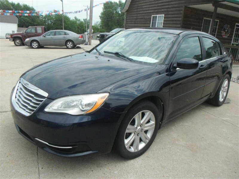 2013 Chrysler 200 Touring  