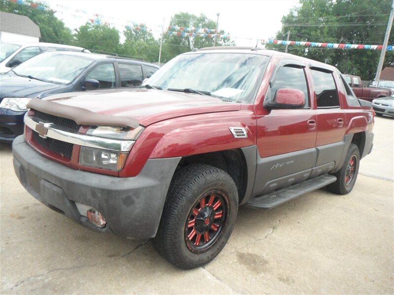 2004 Chevrolet Avalanche 1500 - Photo 1 - Horton, KS 66439