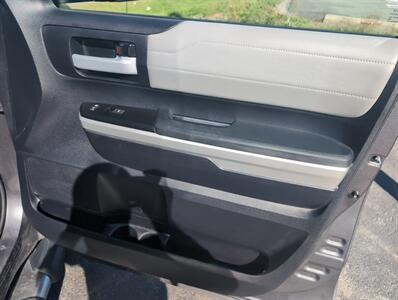 2016 Toyota Tundra Limited   - Photo 15 - St. Johnsbury, VT 05819