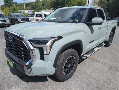 2022 Toyota Tundra SR5   - Photo 1 - St. Johnsbury, VT 05819
