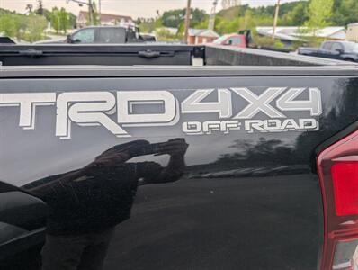 2019 Toyota Tacoma TRD Off-Road   - Photo 8 - St. Johnsbury, VT 05819