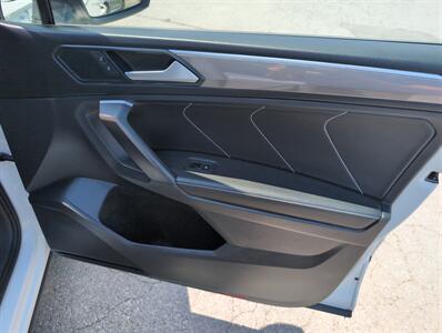2023 Volkswagen Tiguan SE R-Line Black 4Mot   - Photo 15 - St. Johnsbury, VT 05819