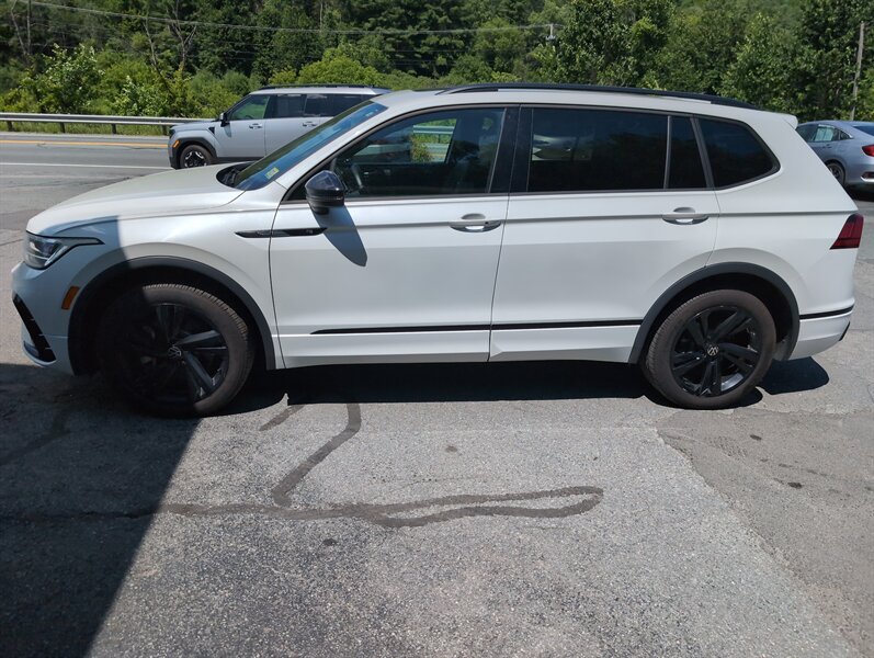 2023 Volkswagen Tiguan SE R-LINE BLACK - Photo 35