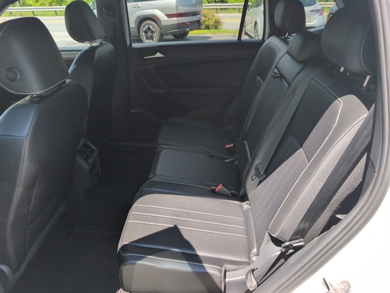 2023 Volkswagen Tiguan SE R-LINE BLACK - Photo 10