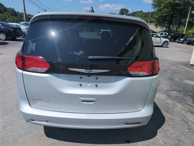 2024 Chrysler Voyager LX - Photo 23 - St. Johnsbury, VT 05819