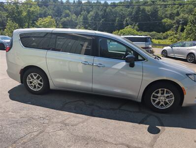 2024 Chrysler Voyager LX - Photo 25 - St. Johnsbury, VT 05819