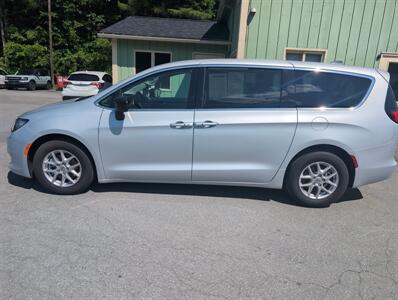 2024 Chrysler Voyager LX - Photo 24 - St. Johnsbury, VT 05819