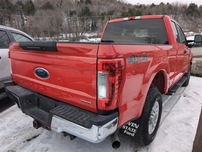 2017 Ford F-250 XL   - Photo 3 - St. Johnsbury, VT 05819