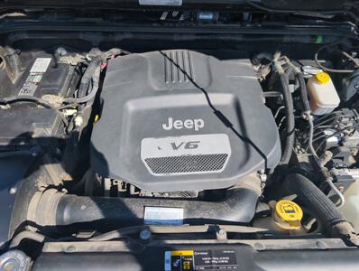2017 Jeep Wrangler Unlimited Sahara   - Photo 25 - St. Johnsbury, VT 05819