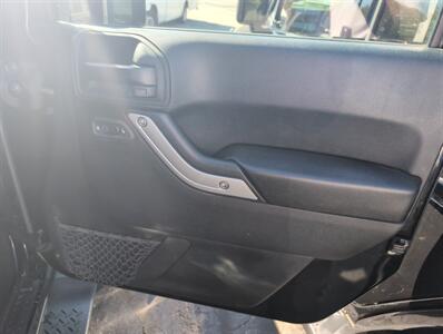 2017 Jeep Wrangler Unlimited Sahara   - Photo 16 - St. Johnsbury, VT 05819