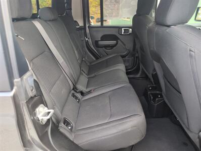 2022 Jeep Gladiator Sport   - Photo 13 - St. Johnsbury, VT 05819