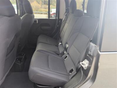 2022 Jeep Gladiator Sport   - Photo 9 - St. Johnsbury, VT 05819