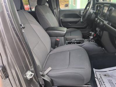 2022 Jeep Gladiator Sport   - Photo 15 - St. Johnsbury, VT 05819