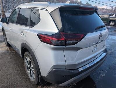 2023 Nissan Rogue SV   - Photo 2 - St. Johnsbury, VT 05819