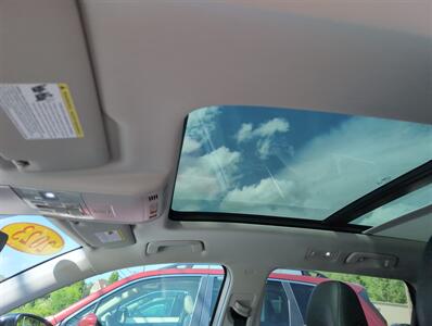 2023 Volkswagen Taos SE 4Motion - Photo 8 - St. Johnsbury, VT 05819