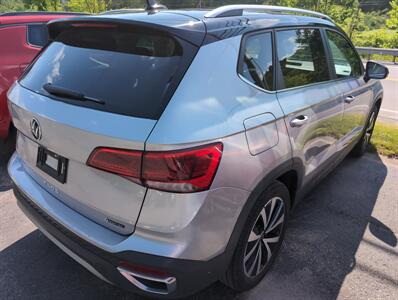 2023 Volkswagen Taos SE 4Motion - Photo 3 - St. Johnsbury, VT 05819