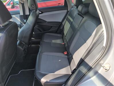2023 Volkswagen Taos SE 4Motion - Photo 10 - St. Johnsbury, VT 05819