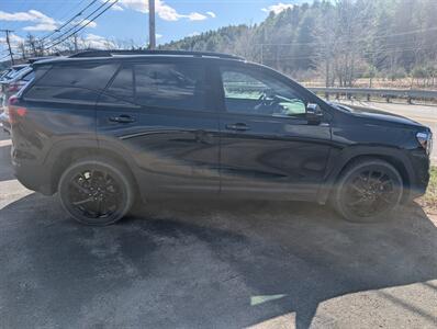 2024 GMC Terrain SLT   - Photo 5 - St. Johnsbury, VT 05819