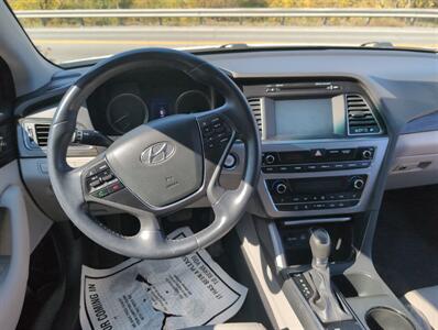 2017 Hyundai SONATA Sport   - Photo 15 - St. Johnsbury, VT 05819