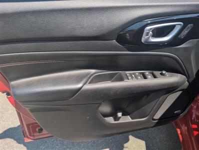 2022 Jeep Compass - Photo 5 - St. Johnsbury, VT 05819