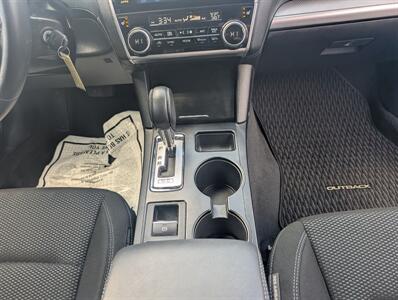 2019 Subaru Outback 2.5i Premium   - Photo 17 - St. Johnsbury, VT 05819