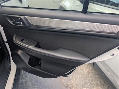 2019 Subaru Outback 2.5i Premium   - Photo 24 - St. Johnsbury, VT 05819
