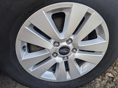 2019 Subaru Outback 2.5i Premium   - Photo 8 - St. Johnsbury, VT 05819