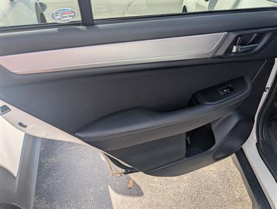2019 Subaru Outback 2.5i Premium   - Photo 27 - St. Johnsbury, VT 05819