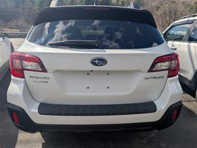 2019 Subaru Outback 2.5i Premium   - Photo 3 - St. Johnsbury, VT 05819