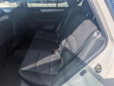 2019 Subaru Outback 2.5i Premium   - Photo 26 - St. Johnsbury, VT 05819