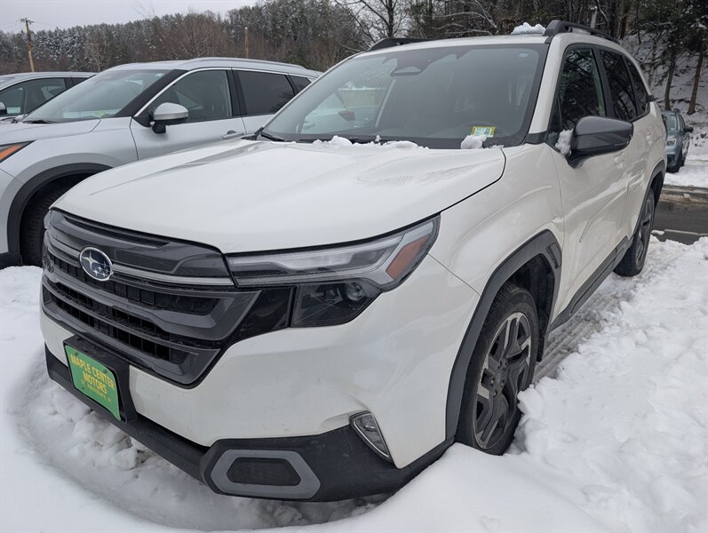 2025 Subaru Forester Limited   - Photo 1 - St. Johnsbury, VT 05819
