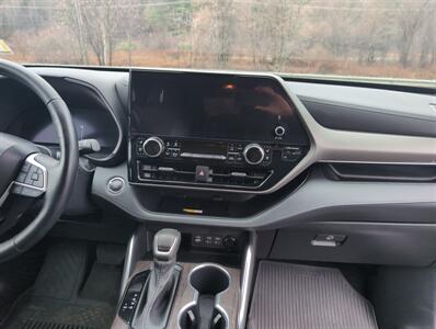 2023 Toyota Highlander Limited   - Photo 20 - St. Johnsbury, VT 05819