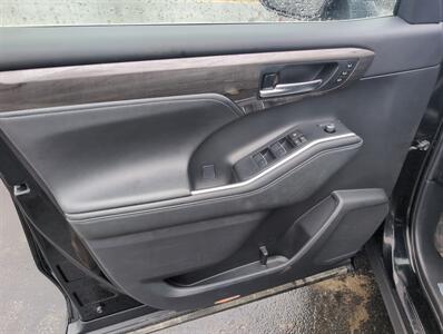 2023 Toyota Highlander Limited   - Photo 5 - St. Johnsbury, VT 05819