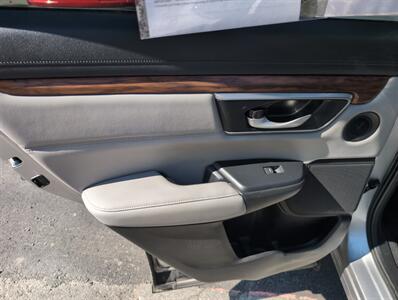 2021 Honda CR-V Touring   - Photo 9 - St. Johnsbury, VT 05819