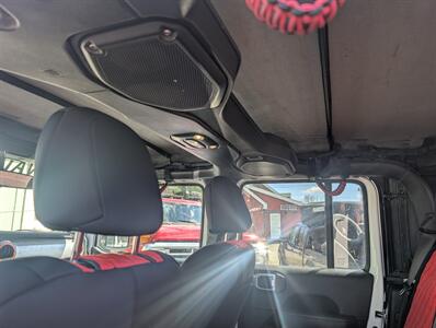 2020 Jeep Gladiator Overland   - Photo 16 - St. Johnsbury, VT 05819