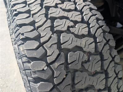 2020 Jeep Gladiator Overland   - Photo 10 - St. Johnsbury, VT 05819