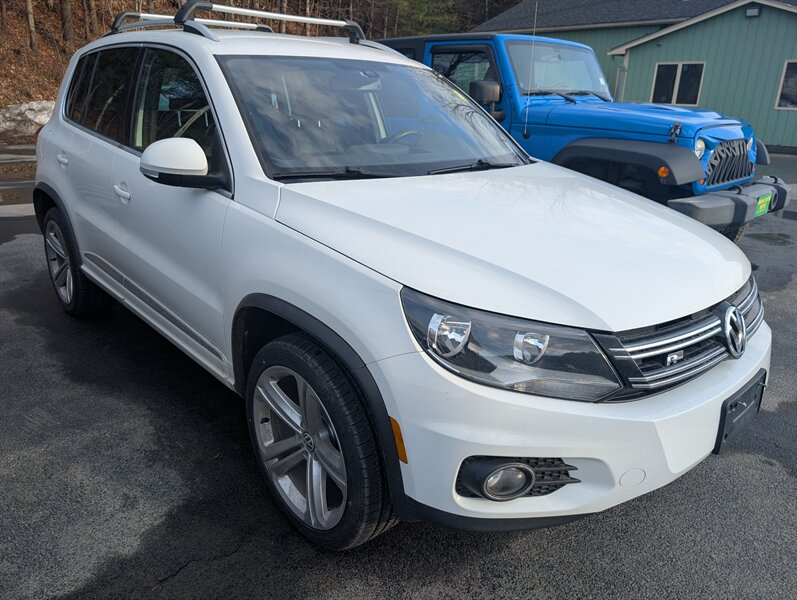 2016 Volkswagen Tiguan 2.0T R-Line  