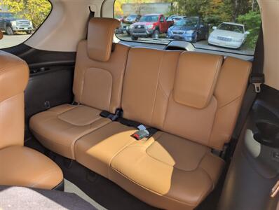 2017 Nissan Armada Platinum   - Photo 12 - St. Johnsbury, VT 05819