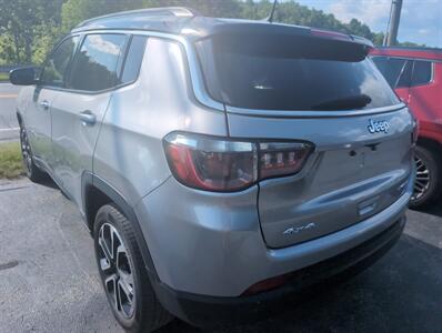 2022 Jeep Compass Limited - Photo 2 - St. Johnsbury, VT 05819