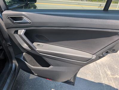 2023 Volkswagen Tiguan S 4Motion   - Photo 13 - St. Johnsbury, VT 05819